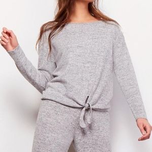 BB Dakota Lounge Top